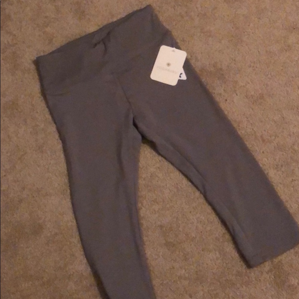 Gray workout Capri